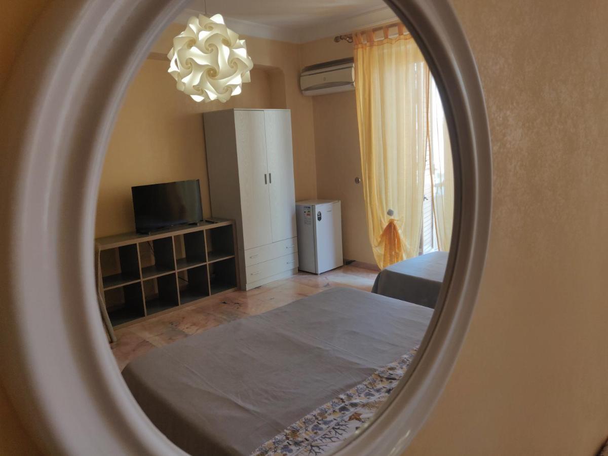 Bed & Breakfast Casa Vittoria Санто-Стефано-ди-Камастра Экстерьер фото