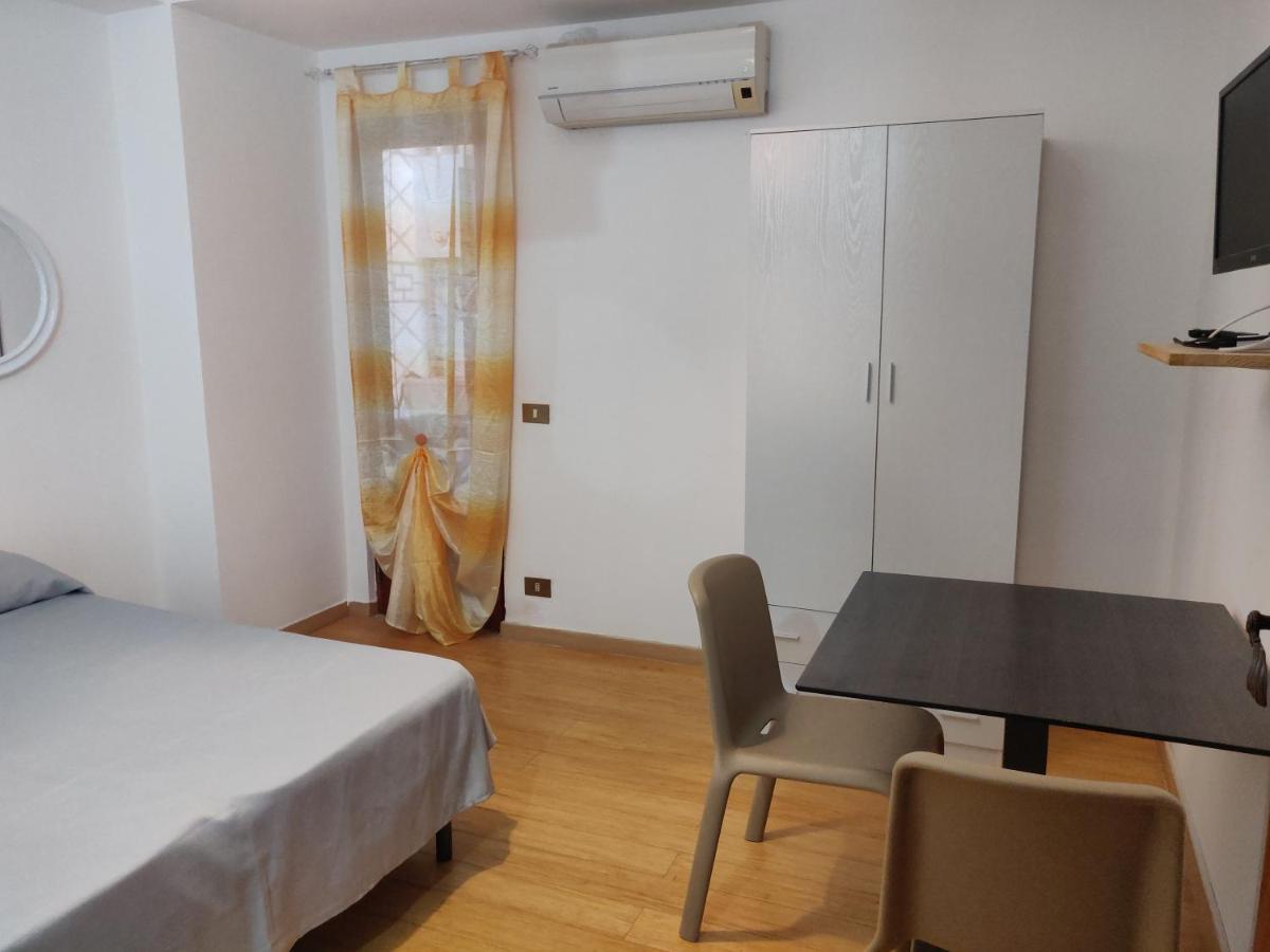 Bed & Breakfast Casa Vittoria Санто-Стефано-ди-Камастра Экстерьер фото