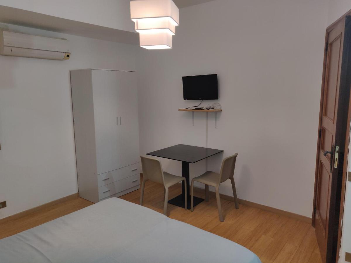 Bed & Breakfast Casa Vittoria Санто-Стефано-ди-Камастра Экстерьер фото